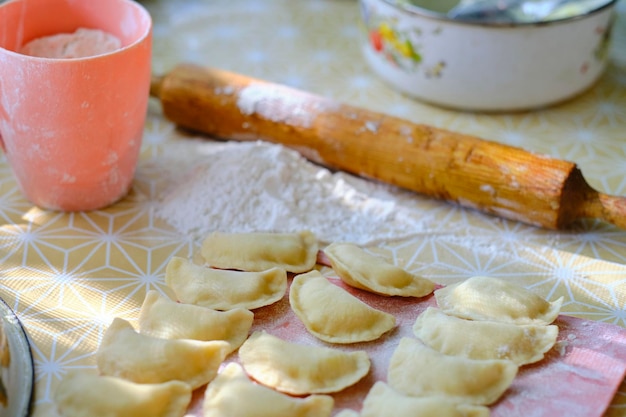 Mattarello per stendere pasta e gnocchi incollati Alimenti naturali fatti in casa