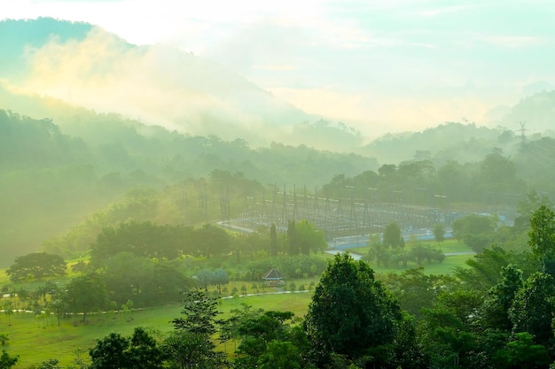 Mattina a Vajiralongkorn Dam