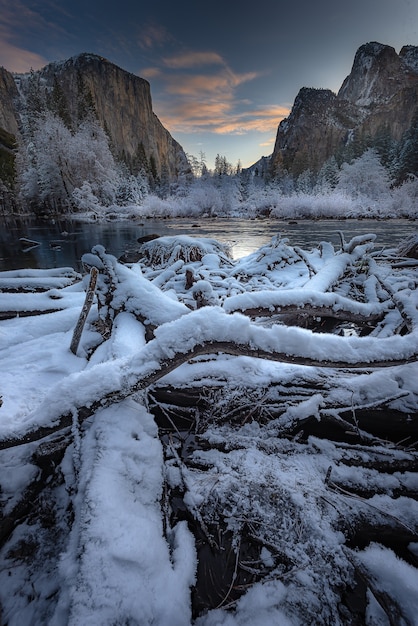 Mattina mozzafiato in inverno al Valley View Yosemite National Park