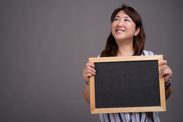 matura bella donna d'affari asiatiche