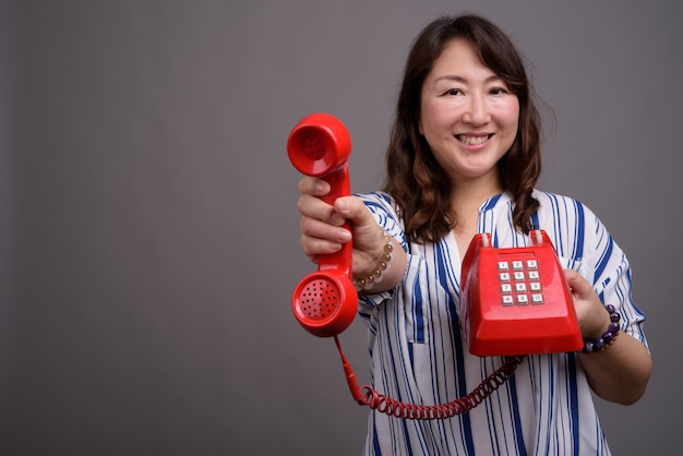 matura bella donna d'affari asiatiche