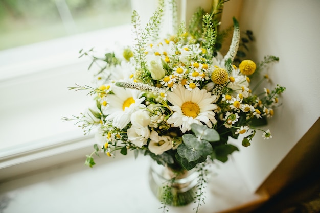 Mazzo di fiori dall&#39;alto