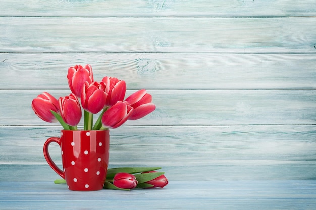 Mazzo di fiori di tulipano rosso