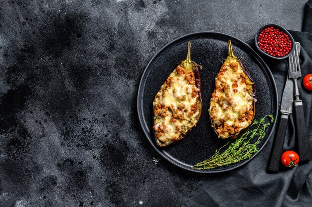 Melanzane al forno con carne macinata e formaggio