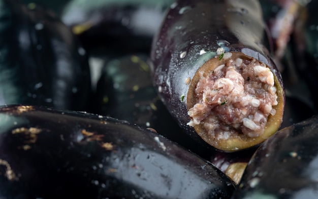 Melanzane fresche ripiene di carne