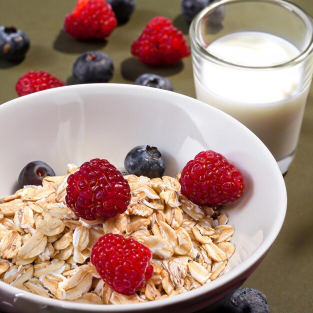 Menu di dieta sana avena con latte Alimentazione sana