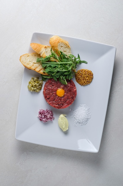 menù per il ristorante classica tartare di manzo