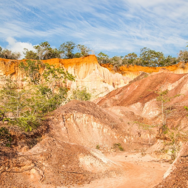 Meravigliosi colori arancioni al tramonto nel Marafa Canyon - detto anche The Hell's Kitchen. Regione di Malindi, Kenya