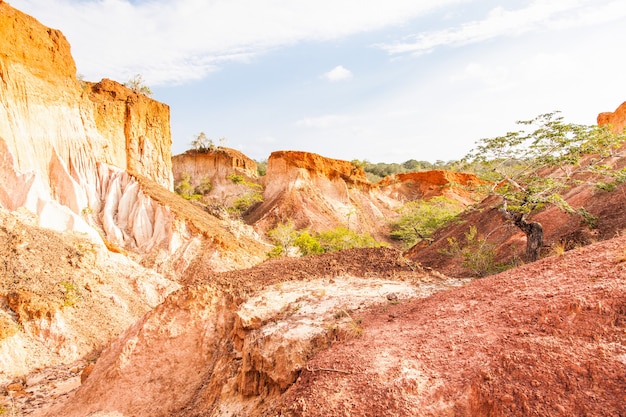 Meravigliosi colori arancioni al tramonto nel Marafa Canyon - detto anche The Hell's Kitchen. Regione di Malindi, Kenya