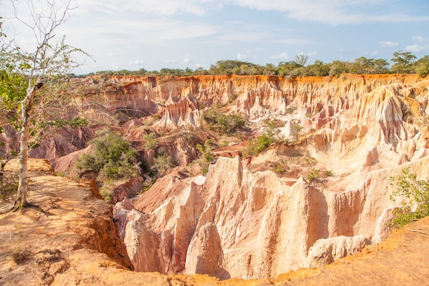 Meravigliosi colori arancioni al tramonto nel Marafa Canyon - detto anche The Hell's Kitchen. Regione di Malindi, Kenya