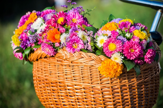 Merce nel carrello dei fiori