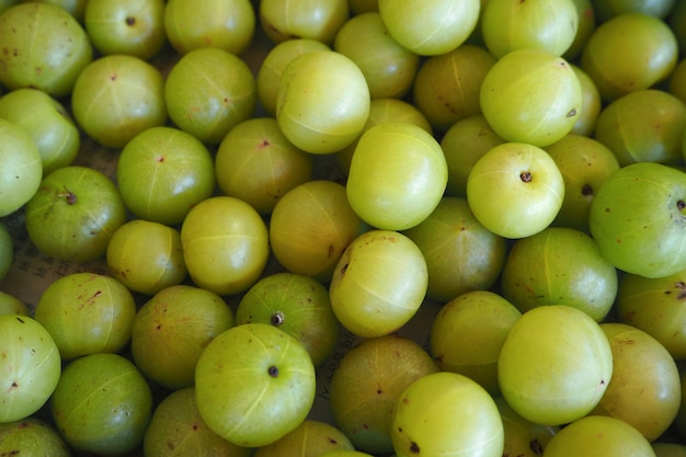 Merce nel carrello indiana della frutta dell&#39;uva spina