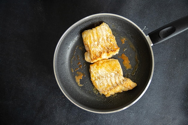 merluzzo pesce fritto frutti di mare freschi pasto sano cibo spuntino dieta sul tavolo copia spazio cibo sfondo