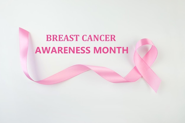 Mese di sensibilizzazione al cancro al seno nastro rosa simbolo rosa del calendario di ottobre