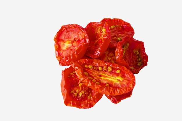 Metà di pomodori secchi o secchi Tracciati di ritaglio senza ombre