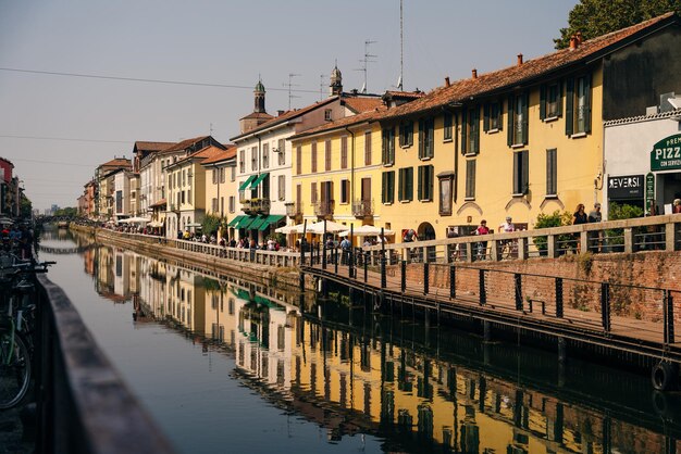 MILANO ITALIA NOV 2021 Il canale Naviglio Grande a Milano
