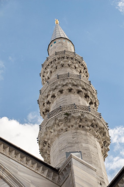 Minareto delle moschee ottomane in vista