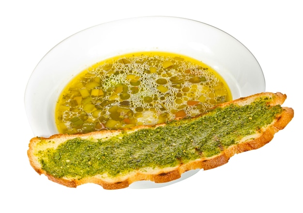 Minestrone con pane fritto