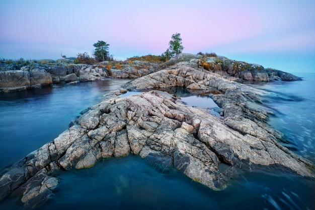 Misteriosa spiaggia di pietra