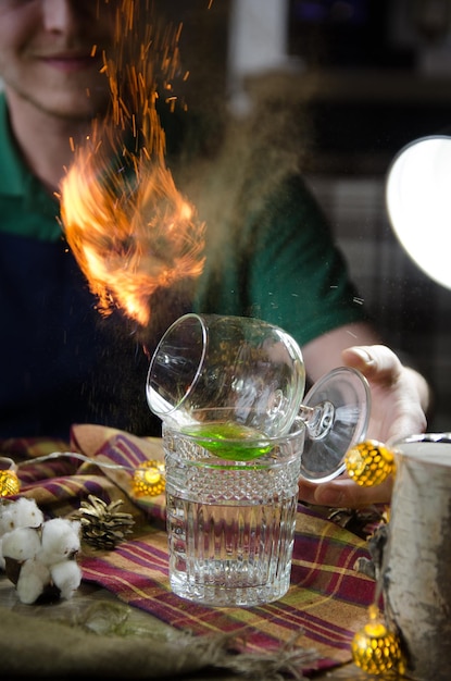 modello di invito per cocktail party di natale, sambuka con fuoco