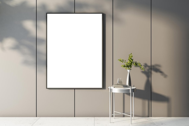 Moderna camera soleggiata con poster bianco vuoto su parete beige con pavimento in marmo ed elegante tavolino da caffè con libri e bicchiere d'acqua Mockup 3D rendering