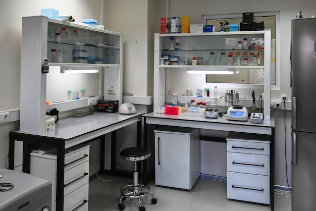 Moderno laboratorio biologico