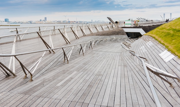 Molo di Yokohama osanbashi, Giappone