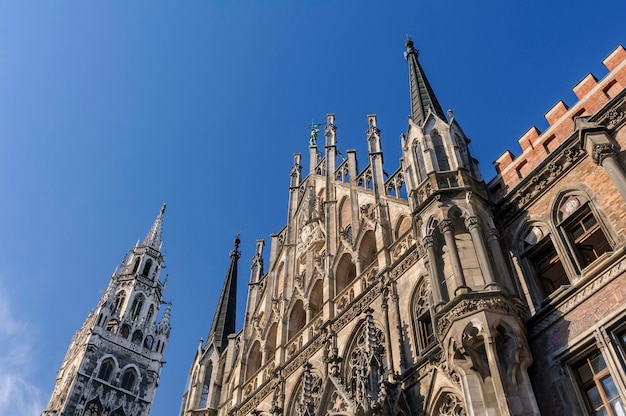 Monaco di Baviera Germania Neue Rathaus il nuovo municipio su Marienplatz nel centro storico della città