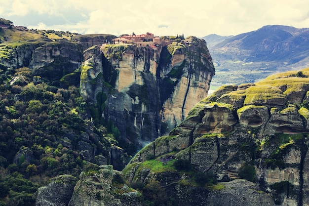 Monasteri di Meteora in Grecia. Filtro Instagram.