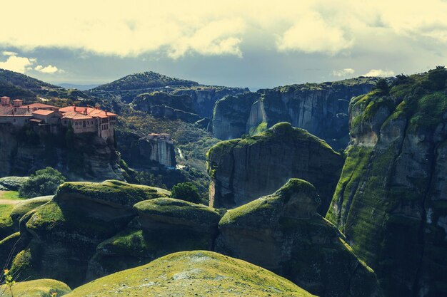 Monasteri di Meteora in Grecia. Filtro Instagram.