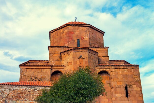 Monastero di Jvari vicino alla città di Mtskheta nel paese della Georgia