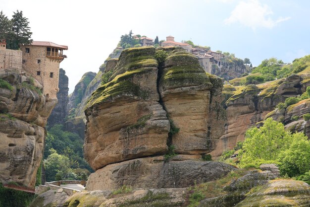 Monastero di Meteora in Grecia sfondo di viaggio foto di alta qualità