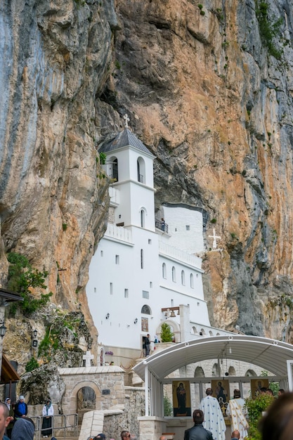 MONASTERO DI MONTENEGRO OSTROG onore della festa della Santissima Trinità nei monasteri medievali