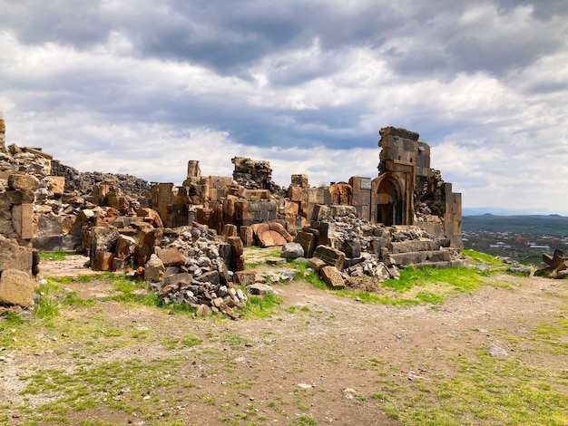 Monastero di San Sargis situato nel villaggio di Ushi nella regione di Aragatsotn in Armenia