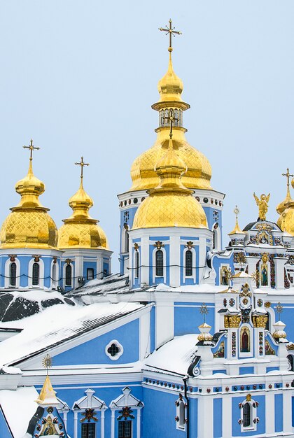 Monastero di St Michaels GoldenDomed Kiev Ucraina Vista invernale