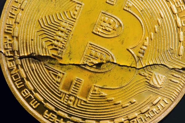 Monete d'oro di criptovaluta - Bitcoin, Ethereum, Litecoin