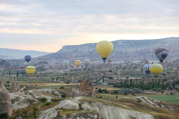 Mongolfiere nelle valli della Cappadocia