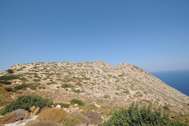 Montagna e mare nell'isola di Ios