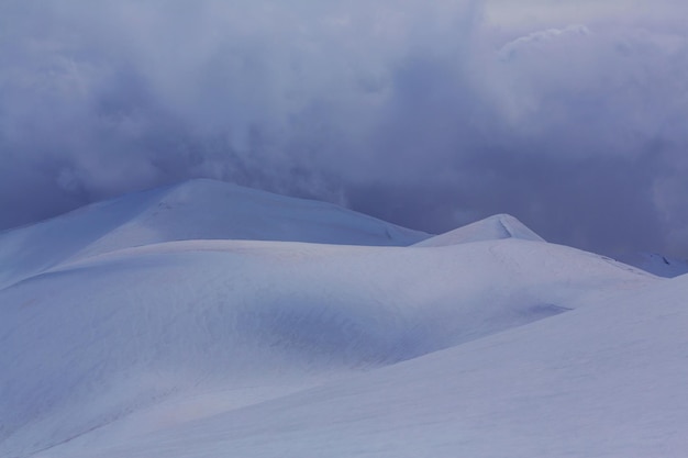 montagne d'inverno