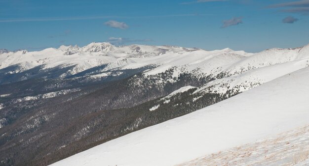 Montagne innevate a Berthoud Pass, Colorado.