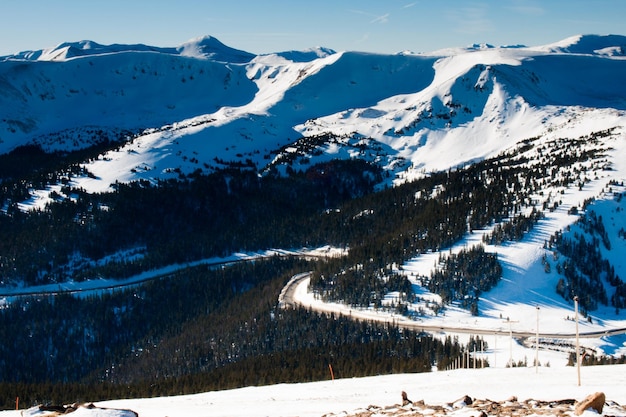 Montagne innevate a Berthoud Pass, Colorado.