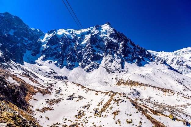 Montagne innevate Chamonix Mont Blanc Alpi dell'Alta Savoia Francia