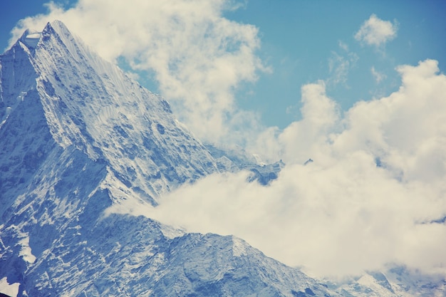 Montagne nella regione di Sagarmatha, Himalaya