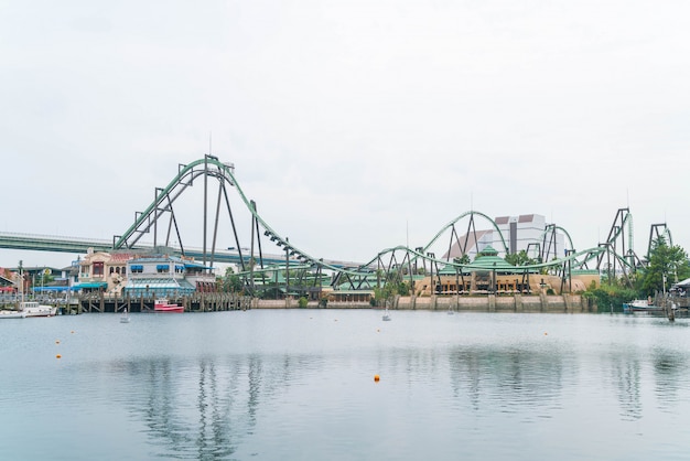 Montagne russe nel parco a tema Universal Studios