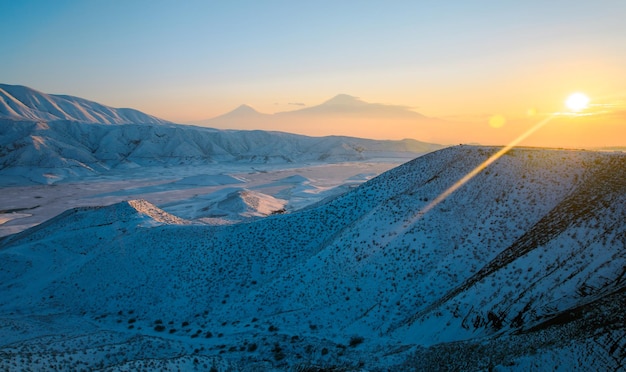 Monte Ararat al tramonto