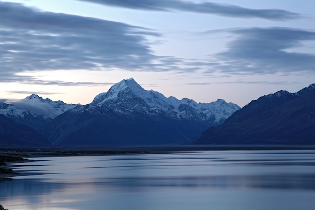 Monte cuoco e lago pukaki