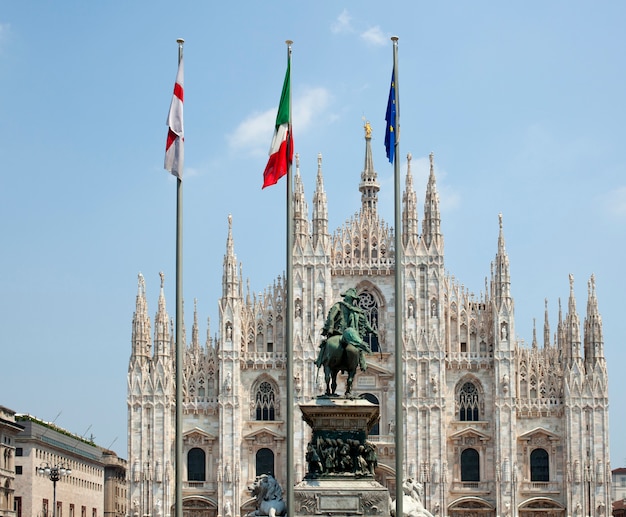 Monumento a Vittorio Emanuele II a Milano