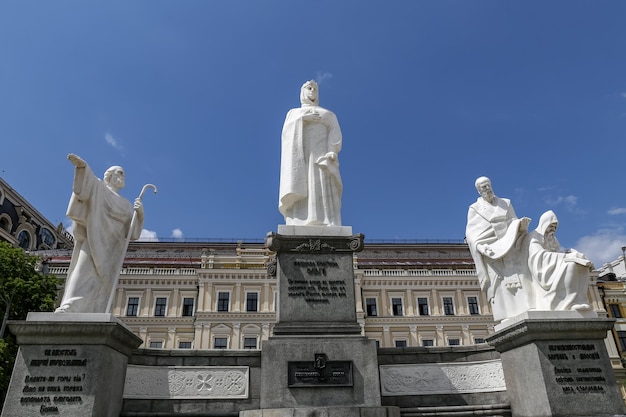 Monumento alla principessa Olga a Kiev Ucraina