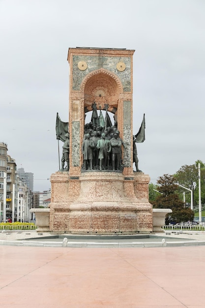 Monumento della Repubblica di Piazza Taksim a Istanbul in Turchia