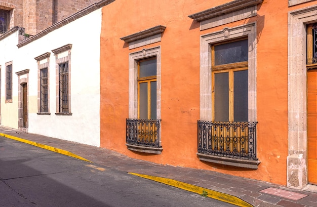 Morelia Michoacan strade colorate e case coloniali nel centro storico di Morelia